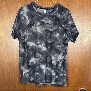 Athleta Woman’s Black Camo Casual Athletic Short Sleeve Tee Size Small